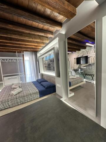 Fun Apartment *